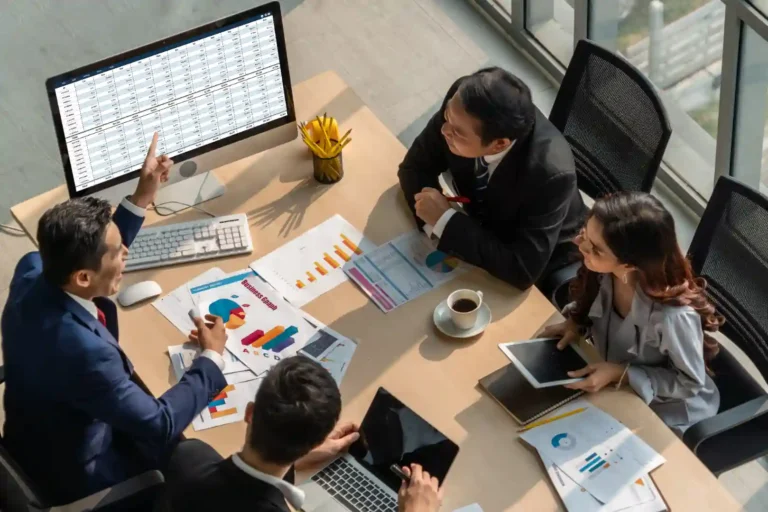 Business owners and commercial landlord